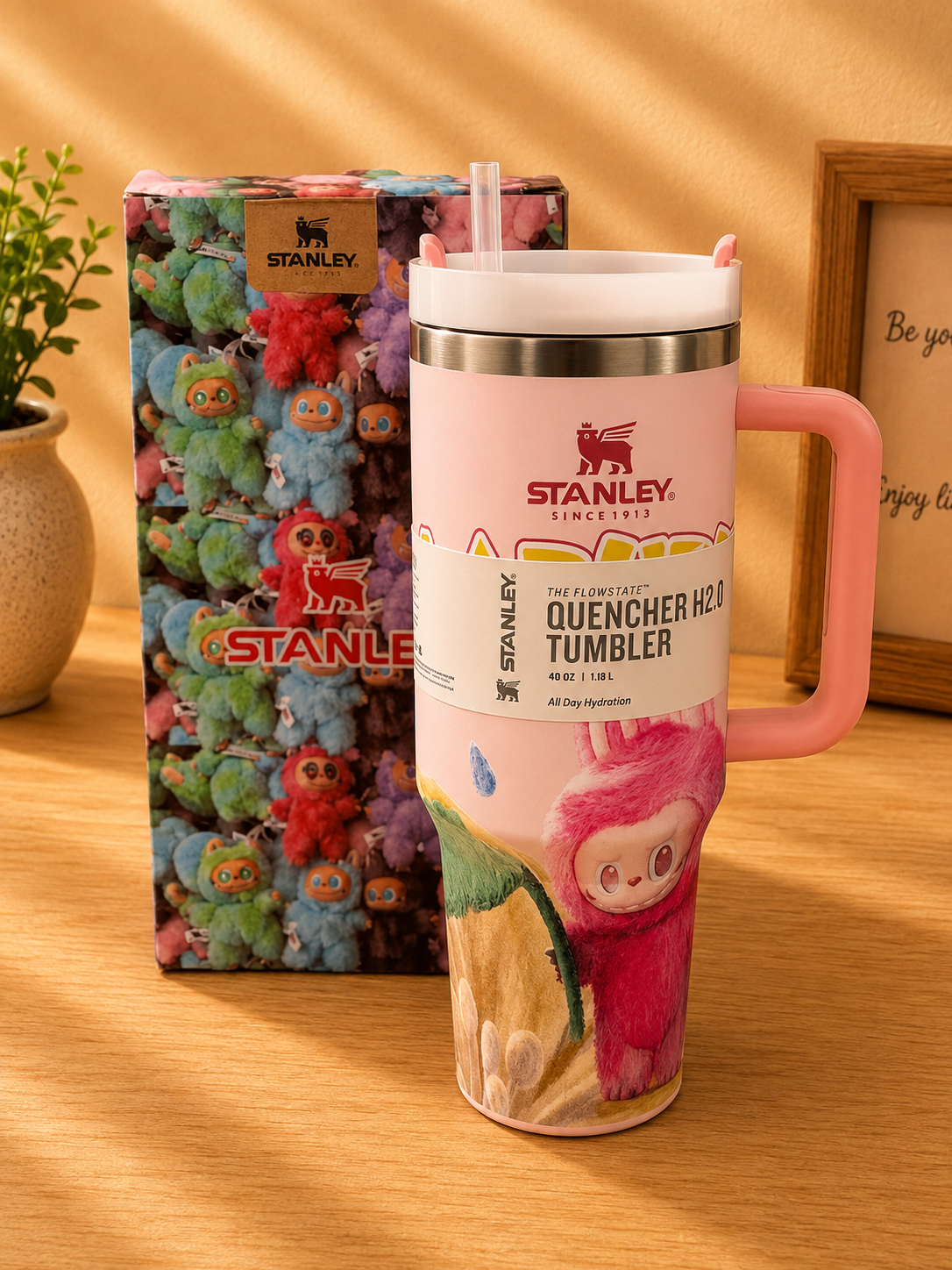 Stanley x Labubu Limited Edition Quencher H2.0 FlowState Tumbler (40oz)