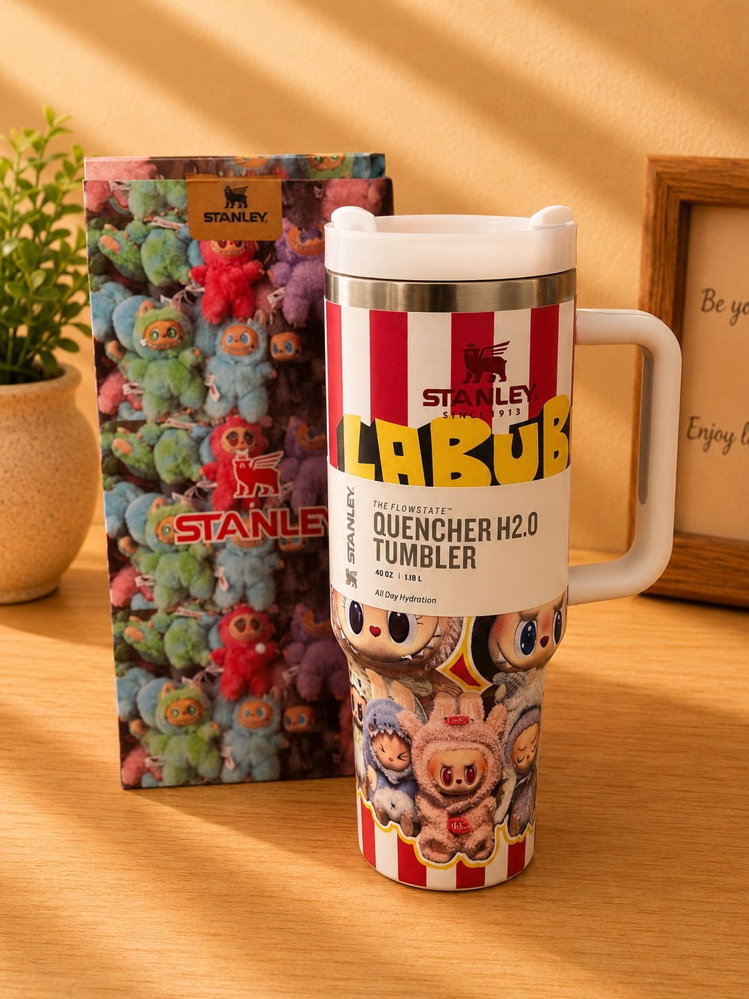 Stanley x Labubu Limited Edition Quencher H2.0 FlowState Tumbler (40oz)